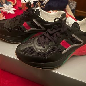 Gucci Black Leather & Mesh Sneakers with Red and Green Web Stripe
